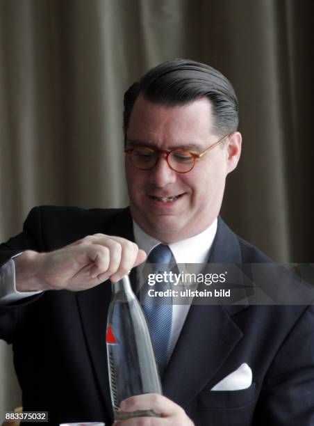 Musiker Andrej Hermlin bei der Pressekonferenz zum Classic Open Air in Berlin.