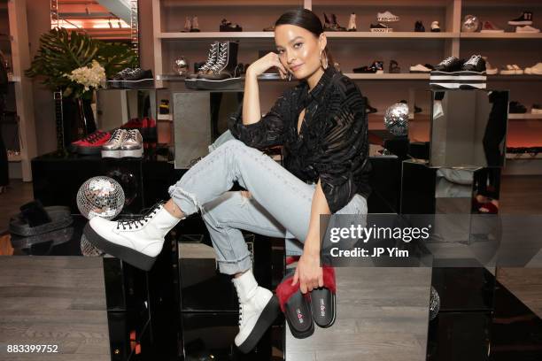 Chloe Bartoli hosts a preview of her RD x California Girls Spring '18 Rocket Dog Collection on November 30, 2017 in New York City.