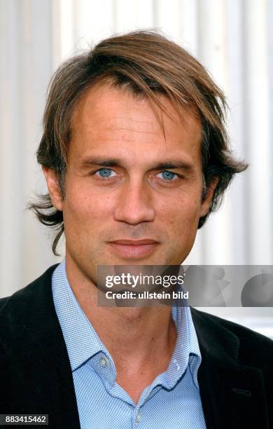 Actor Ralph Bauer 1 067 Acteur Ralf Bauer Photos et images haute résolution - Getty Images