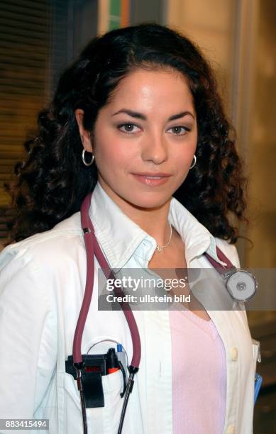 Talay Actor 28 Türkiz Talay Stock Photos, High-Res Pictures, and Images - Getty Images