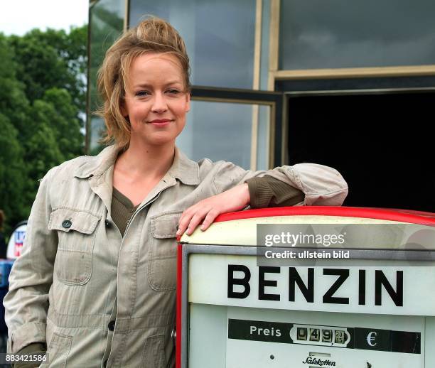 Floriane Daniel - Schauspielerin; D, als "Weda" im Sat.1 Fernsehfilm "Der Tankstellenkrieg"