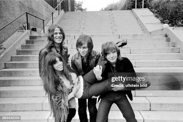 Shocking Blue - Musikgruppe, Rockmusik, Niederlande - Mariska Veres, Robby Von Leeuwen, Klaasje Van Der Wal und Cornelius Van Der Beek -