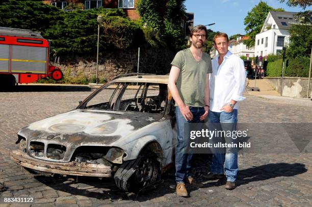 Schauspieler Sebastian Schipper und Wotan Wilke Möhring anläßlich Tatort 'Feuer über Flottbek'