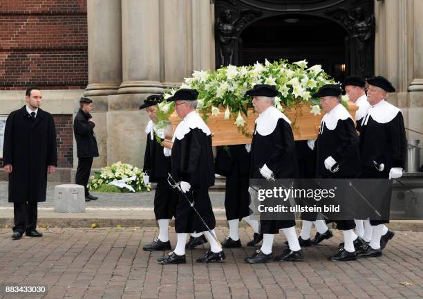 Schmidt, Hannelore 'Loki' - Teacher, Botanist, Germany - coffin during funeral service at church St. Michaelis in Hamburg, Germany