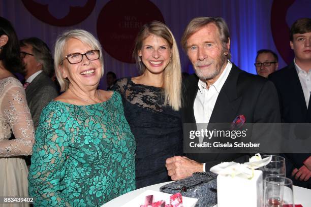 Horst Janson and his wife Hella Janson and his daughter Laura Janson during the Mon Cheri Barbara Tag at Postpalast on November 30, 2017 in Munich,...