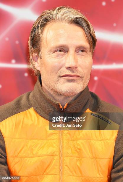 Mads Mikkelsen attends the opening day of Tokyo Comic Con at Makuhari Messe on December 1, 2017 in Chiba, Japan.