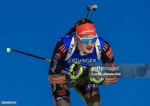 Benedikt Doll beim Laufen waehrend dem 20km Einzelrennen der Herren bei der IBU Biathlon Weltmeisterschaft am 16. Februar 2017 in Hochfilzen .