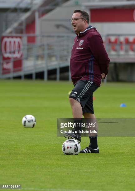 Trainer Markus Kauczinski, waehrend dem Trainingsauftakt des FC Ingolstadt 04 fuer die Saison 2016/2017 im AUDI Sportpark am 03. Juli 2016 in...