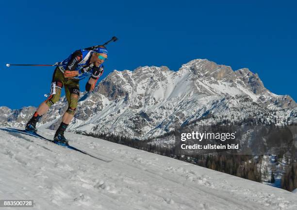 Erik Lesser beim Laufen waehrend dem 20km Einzelrennen der Herren bei der IBU Biathlon Weltmeisterschaft am 16. Februar 2017 in Hochfilzen .