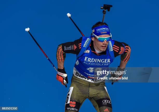 Simon Schempp beim Laufen waehrend dem 20km Einzelrennen der Herren bei der IBU Biathlon Weltmeisterschaft am 16. Februar 2017 in Hochfilzen .