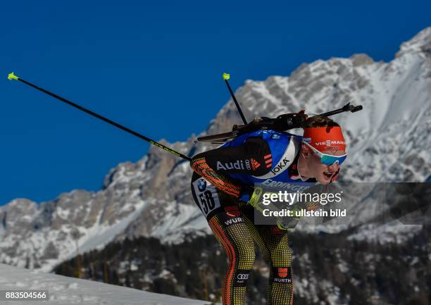 Benedikt Doll beim Laufen waehrend dem 20km Einzelrennen der Herren bei der IBU Biathlon Weltmeisterschaft am 16. Februar 2017 in Hochfilzen .