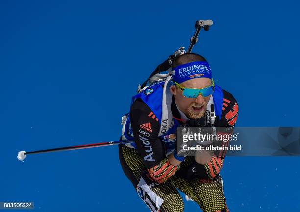 Erik Lesser beim Laufen waehrend dem 20km Einzelrennen der Herren bei der IBU Biathlon Weltmeisterschaft am 16. Februar 2017 in Hochfilzen .