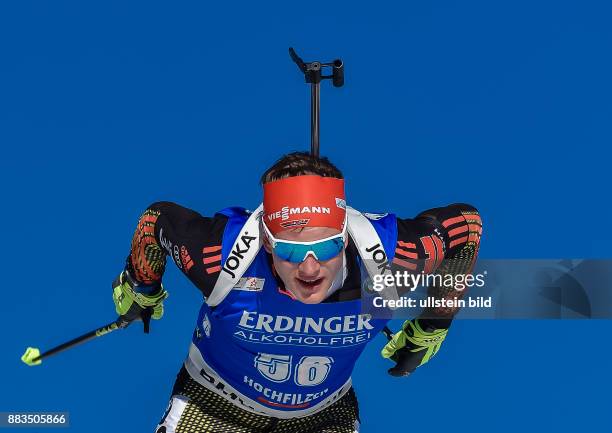 Benedikt Doll beim Laufen waehrend dem 20km Einzelrennen der Herren bei der IBU Biathlon Weltmeisterschaft am 16. Februar 2017 in Hochfilzen .