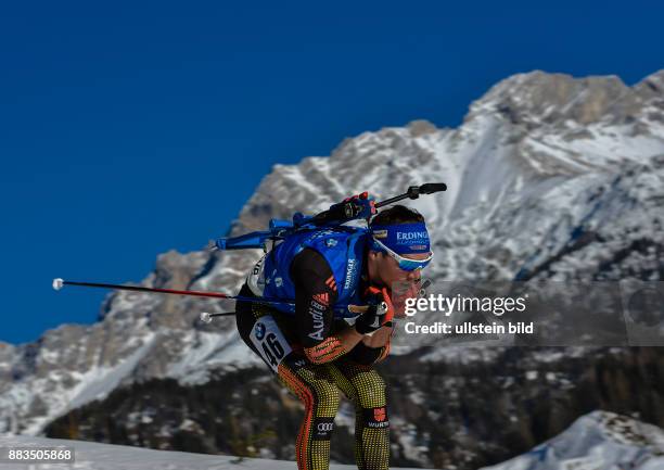 Simon Schmepp beim Laufen waehrend dem 20km Einzelrennen der Herren bei der IBU Biathlon Weltmeisterschaft am 16. Februar 2017 in Hochfilzen .