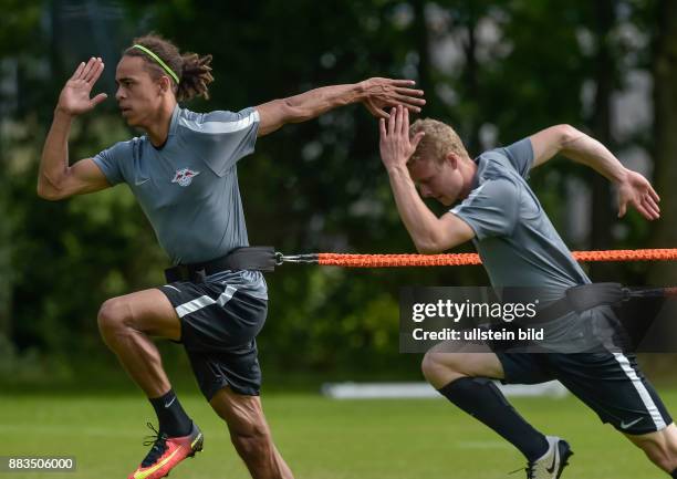 Yussuf Poulsen und Ken Gipson waehrend einer Trainingseinheit im Trainingslager des RB Leipzig am 02- August 2016 in Grassau.