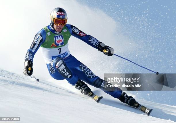 Sportler, Ski alpin, USA in Aktion beim Riesenslalom-Weltcup in Sölden
