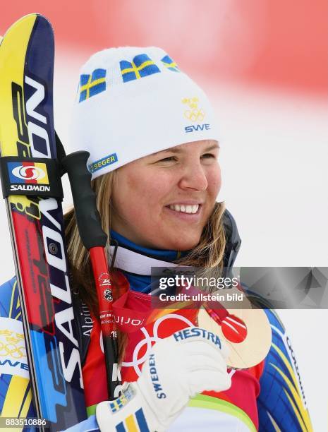 Olympische Winterspiele 2006 Turin Ski Alpine - Abfahrt Damen JUBEL, Anja Paerson mit Bronze-Medaille