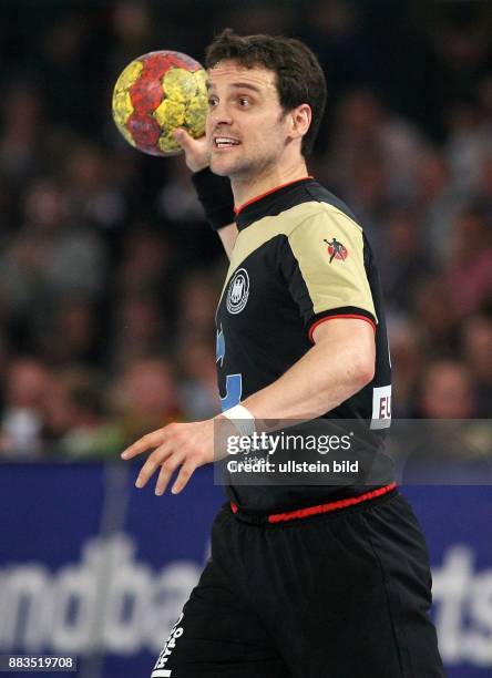 Handball Weltmeisterschaft 2007: Hauptrunde, Slowenien 35, Halle / Westfalen: Markus BAUR am Ball