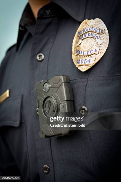 Officer of the San Diego Police Department wearing TASER?s AXON body-cam.