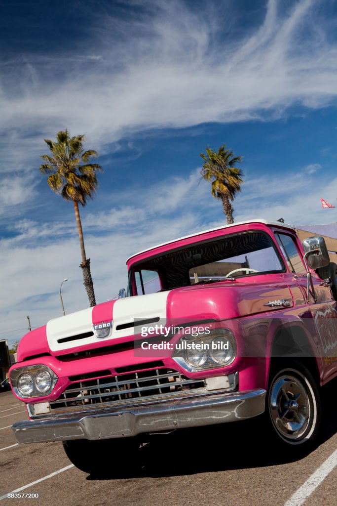 Pink Ford R5 Pink Ford Trucks