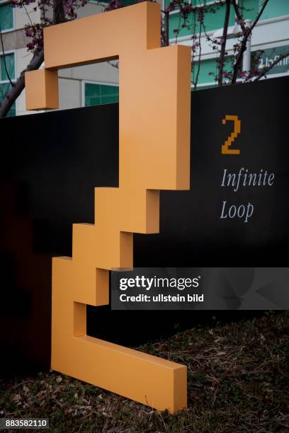 The Infinite Loop at the Apple campus.