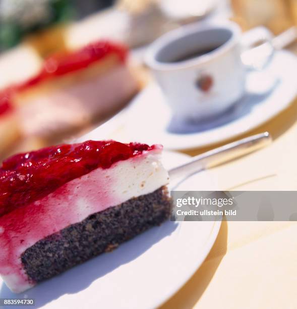 Food, sweets,Pies, cakes, fruit cake, fruit tart, raspberry pie,, raspberry cake