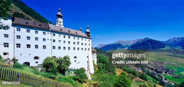 Landscape; europa; italia; Italy, South Tyrol, Alto Adige,Provincia di Bolzano, Alta Val Venosta, Malles, Burgusio, abazia Marienberg; abbey;