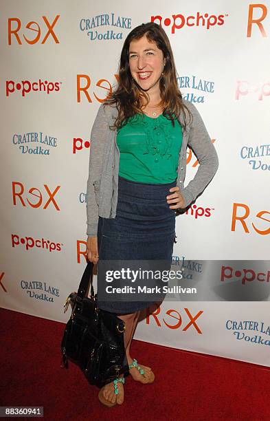 Actress Mayim Bialik arrives at the Los Angeles premiere of a new TV pilot "Rex" at Cinespace on June 8, 2009 in Hollywood, California.