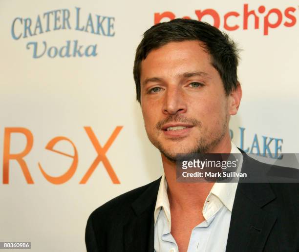 Actor Simon Rex arrives at the Los Angeles premiere of a new TV pilot "Rex" at Cinespace on June 8, 2009 in Hollywood, California.
