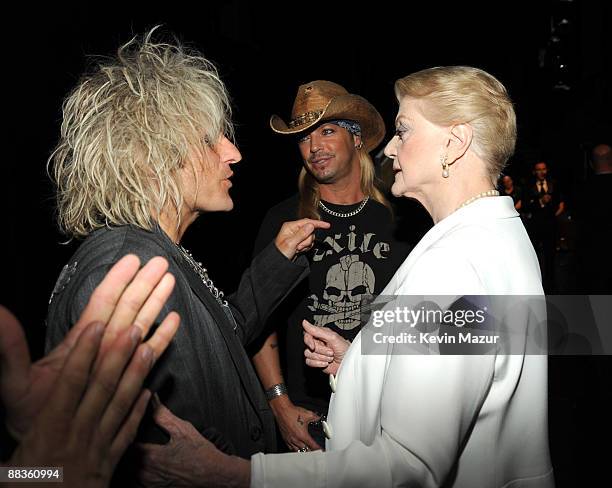 Angela Lansbury, Bret Michaels and the cast of "Rock of Ages" backstage at the 63rd Annual Tony Awards at Radio City Music Hall on June 7, 2009 in...