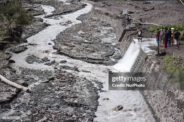 Cold Ash Rocks 636 Cold Ash Stock Photos, High-Res Pictures, and Images - Getty Images