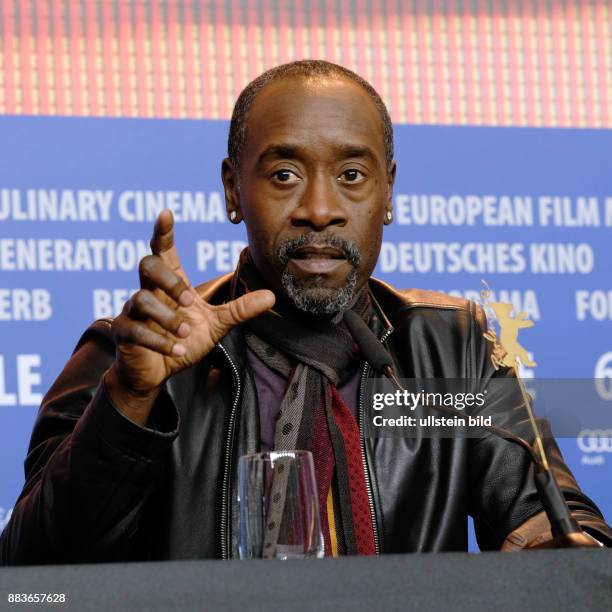 Regisseur Don Cheadle während der Pressekonferenz zum Film -Miles Ahead- anlässlich der 66. Internationalen Filmfestspiele Berlin