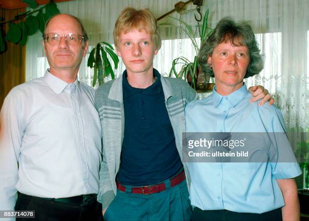 Ingo Rust als 19 jähriger mit seinen Eltern Vater Karl Heinz Rust Mutter Monika