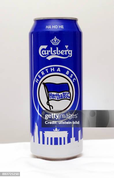 Eine Dose Bier von Carlsberg als limitierte Fandose von Hertha BSC
