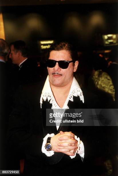 Schauspieler, D Porträt, mit Sonnenbrille - November 1999