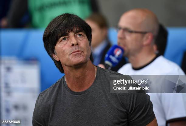 Euro 2016 GRUPPE C in LILE Deutschland - Ukraine Trainer Joachim Loew vor den Spiel