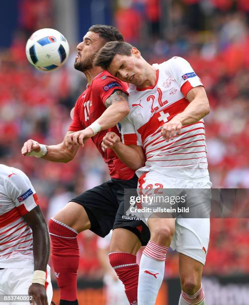 Euro 2016 GRUPPE A IN LENS Albanien - Schweiz Fabian Schaer gegen Armando Sadiku