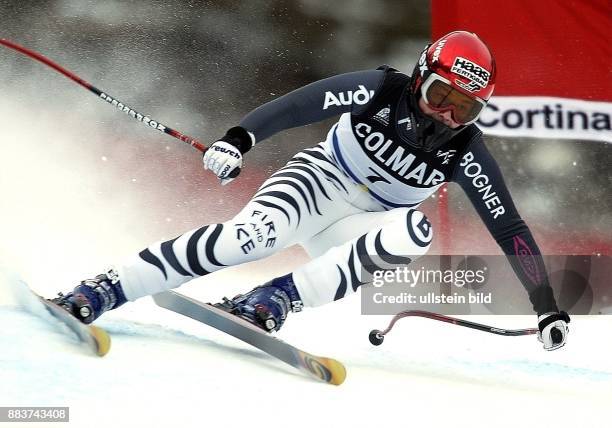 Regina Häusl *- Sportlerin, Ski Alpin; D Weltcup in Cortina d'Amezzo, Abfahrtslauf: in Aktion