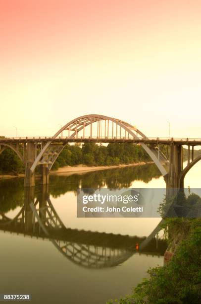 edmund pettus bridge - selma alabama stock-fotos und bilder