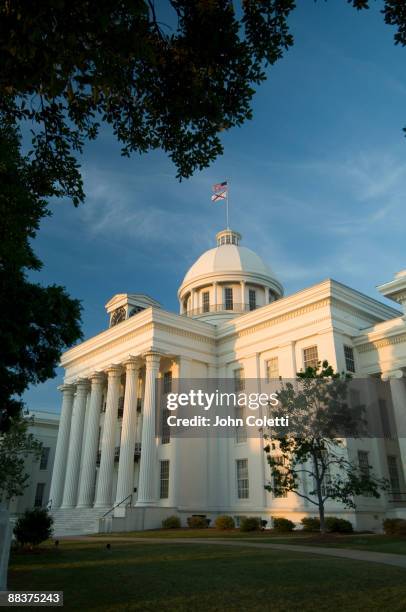 capitol building - montgomery alabama stock pictures, royalty-free photos & images