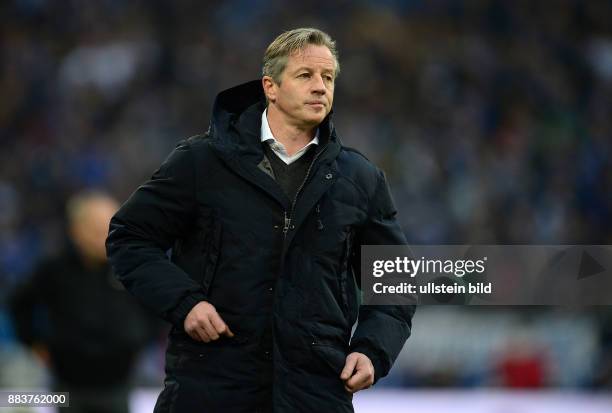 Schalke 04 - SC Freiburg Trainer Jens Keller