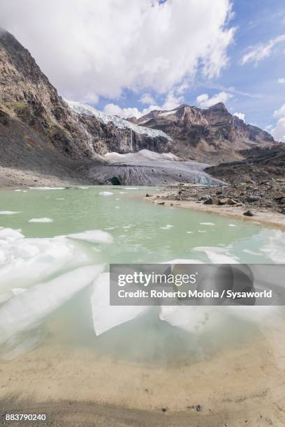 glacial lake, fellaria glacier, italy - paesaggi - fotografias e filmes do acervo