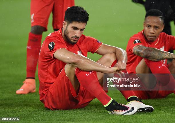 Liverpool - FC Sevilla Emre Can enttaeuscht am Boden nach dem Spiel