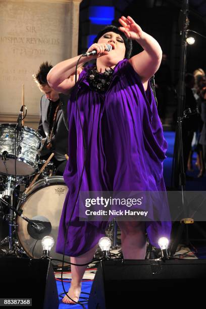 Singer Beth Ditto performs on stage during the Summer Exhibition Preview Party 2009 at the Royal Academy of Arts on June 3, 2009 in London, England.