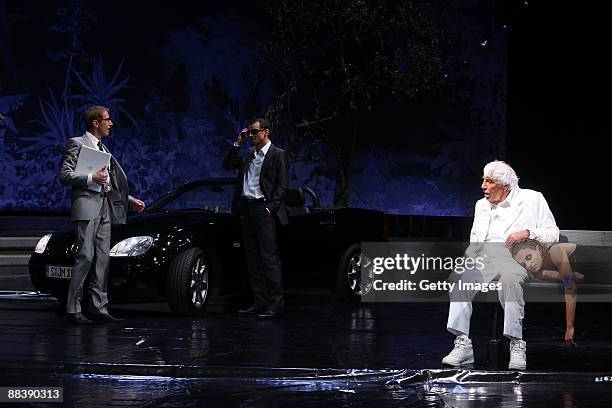 Dutch-born entertainer Johannes Heesters plays God during the dress rehearsal for the play 'Jedermann' by author Hugo von Hoffmannsthal at the Altes...