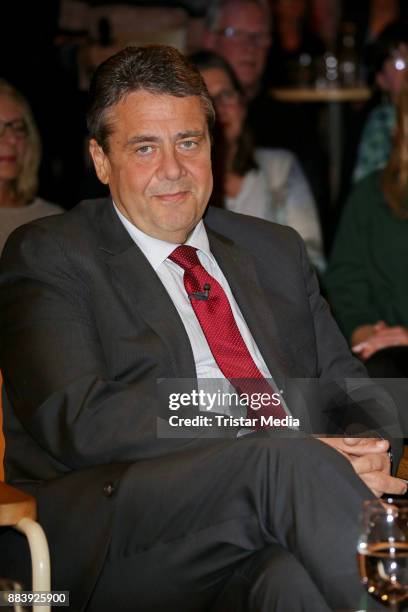 Sigmar Gabriel attends the TV Show '3 nach 9' at Studio Radio Bremen on December 1, 2017 in Bremen, Germany.