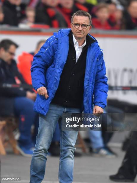 Fussball GER, 1. Bundesliga Saison 2016 2017, 10. Spieltag, Bayer 04 Leverkusen - SV Darmstadt 98, Trainer Norbert Meier