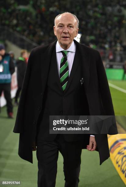 Fussball GER, 1. Bundesliga Saison 2016 2017, 16. Spieltag, Borussia Moenchengladbach - VfL Wolfsburg, Praesident Rolf Koenigs