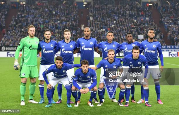 Fussball UEFA Europa League, 2016/17, 4. Spieltag, FC Schalke 04 - FK Krasnodar 2:0, Team FC Schalke 04, oben v.re., Eric Maxim Choupo Moting, Eric...