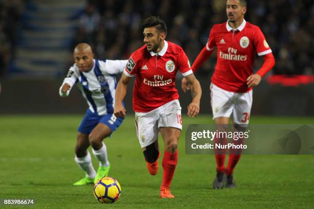 Benfica's Argentinian forward Toto Salvio during the Premier League 2016/17 match between FC Porto and SL Benfica, at Dragao Stadium in Porto on...